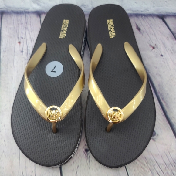 Michael Kors Platform Flipflops - Picture 1 of 5